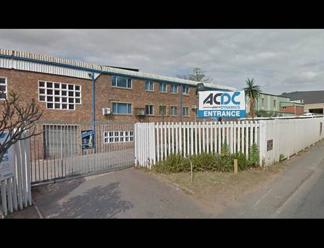 1,850M² WAREHOUSE FOR SALE IN WESTMEAD